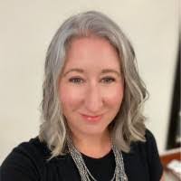 Keri Stepp's Instagram, Twitter & Facebook