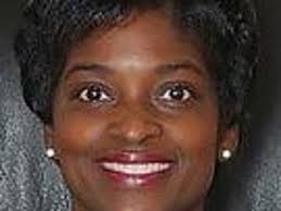 FCC member berates Verizon for termination fees