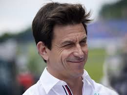 Der superstar der formel 1 hat seinen vertrag bei branchenführer mercedes um zwei weitere jahre bis zum ende der. F1 Motoren Fur 2025 Die Elektrische Komponente Wird Massiv Zunehmen