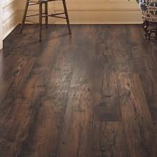 How To Fix Scratches On Dark Laminate Flooring Yonohomedesign Com In 2020 Faux Wood Flooring Chic Flooring Wood Laminate Flooring