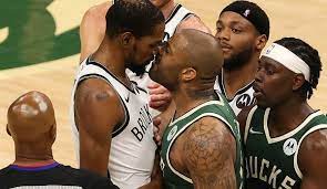 Raffle during game 3, the milwaukee health department is teaming up with the milwaukee bucks again for game 6. Nba Playoffs P J Tucker Die Hoffnung Der Milwaukee Bucks Gegen Kevin Durant Jede Freundschaft Hat Ihre Grenzen
