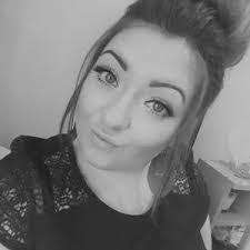 Shannon Sadler's Instagram, Twitter & Facebook