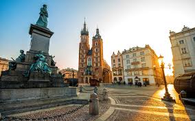 Offering a terrace and views of the city, bed&bath boulevard apartments is situated in the grzegórzki district in kraków in a modern building in a green area. Krakow Wallpapers Wallpaper Cave