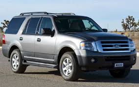 This class of hefty haulers certainly doesn't help preserve fossil fuels. Ford Expedition Wikipedia