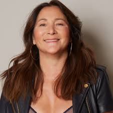 Sarah Tilley's Instagram, Twitter & Facebook