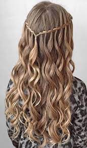 Terrific Free Of Charge Homecoming Hairstyles Wavy Popular Any Young Lady Desires To Help Really Do The Homecoming In 2021 Long Wavy Hair Dance Hairstyles Hair Styles