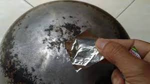 Cara pertama adalah dengan mendeteksi bocor yang terdapat di dalam kolam keramik. Menambal Panci Bocor Dengan Bungkus Masako Royco Youtube