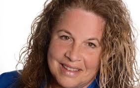 Winkeler Weinprinzessin Sandra Wittmann