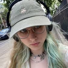 Katie Forrest's Instagram, Twitter & Facebook