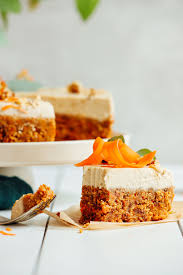 With sweet rolls, cakes, bar cookies, and crispy rice treats, these 13 x 9 desserts are a cinch to make—and share with a crowd. Raw Vegan Carrot Cake Minimalist Baker Recipes