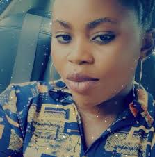 Mary Moses's Instagram, Twitter & Facebook