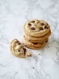 Les Cookies Chocolat Et Noisette Special Kids Recette En 2020 Recette Cookies Moelleux Recette Biscuit Chocolat Cookies Et Biscuits