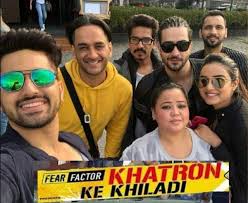 Bharti singh to get married to boyfriend harsh limbachiyaa. Bharti Singh Wiki Age Family Husband Biography More Wikibio