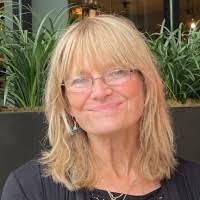 100+ "Sandra Holloway" profiles