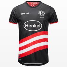 Seit 2016 trägt er die rückennummer 10, nachdem er zuvor jahrelang überwiegend mit der trikotnummer 8 für deutschland auflief. Umwerfendes Fortuna Dusseldorf 19 20 Ausweichtrikot Veroffentlicht Nur Fussball