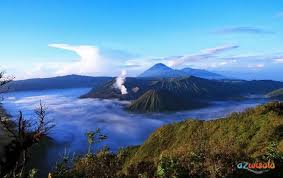 Gunung bromo merupakan salah satu gunung berapi yang masih aktif di jawa timur. Wisata Gunung Bromo Pesona Alam Paling Memikat Di Jawa Timur