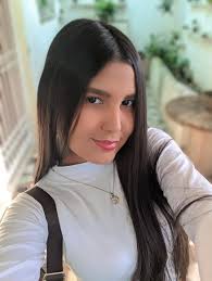 Que linda 😍😍😘😘