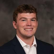 I'm excited to share that I have accepted an offer to join Fidelity  Investments as an Intern in their Raleigh, NC office for the Summer of  2023! I will be sponsored to