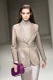 The prettiest winter outfit ideas that will make you like winter| blogmas day 2. Fashion Week Les Coulisses De La Creation D Une Tendance