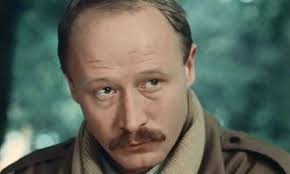 Также художник работал над лентами кольца альманзора,признать виновным, внимание! Umer Aktyor Viktor Proskurin