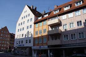 Im dachgeschoss bietet sich von der eingeschnittenen terrasse ein einzigartiger blick auf nürnberg. Innere Laufer Gasse In 90403 Nurnberg Sebald Bayern
