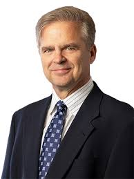 Kelly Applegate's Instagram, Twitter & Facebook