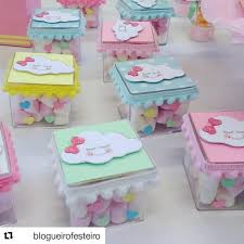 Cha De Bebe Caixinha De Acrilico Decorada Muita Inspiracao Por Aqui Lindas Caixinha Acrilicas Repost Blogueirofesteiro Get Repost P Cha De Bebe Decoracao Chuva De Bencaos Decoracao Chuva De Amor