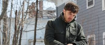 В главных ролях — кейси аффлек и лукас хеджес. Matt Damon Explains The Original Manchester By The Sea Ending Film