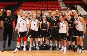 🔥 coach philip mestdagh speelde vroeger zelf basket bij de ieperse ploeg v.k. Serena Lynn Geldof Valt Naast Selectie Belgian Cats Voor Duels In Eigen Oostende Kw Be