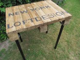 Palettentisch New York Auch Fur Den Garten Etsy Paletten Tisch Palettentisch Palette