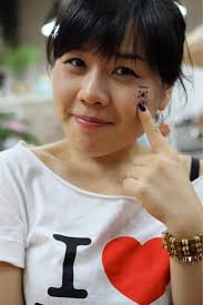 What I love about Korea: Drinking outside the Convenience Store