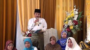 Digunakan secara spontan dengan pilihan kata yang mengikuti demikian contoh pantun yang dapat digunakan sebagai penutup pidato. Pantun Penutup Acara Youtube