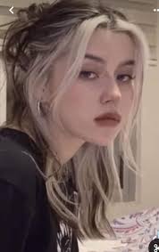 Local hairstylist available in September and October