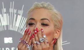 Rita Ora shows $56k diamond manicure at MTV VMAs