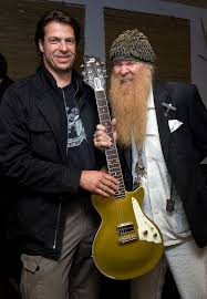 Billy gibbons owns some 450 guitars in his rig. Billy Gibbons Duesenberg