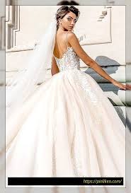 Check spelling or type a new query. 50 Edle Frisuren Und Frisuren Fur Glatzkopfige Manner Brautkleid Hochzeitskleid Spitze Kleid Hochzeit