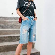 Calça Jeans Com Faixa Do Lado Pin By For You Is Fashion On Women S Fashion In 2020 Fashion Mom Jeans Jeans