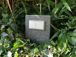 Doppelte Aussensteckdose Aus Basalt Echter Naturstein Gartensteckdose Steckdose Kaufen Bei Hood De Gartensteckdose Aussensteckdose Natursteine