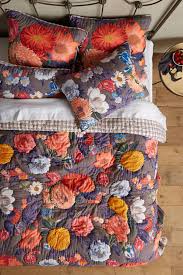 Agneta Quilt Anthropologie Bedding Unique Beds Anthropologie Bedroom