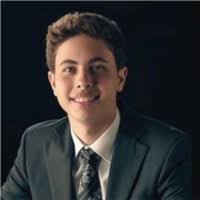 800+ perfiles de «Jeffrey To»