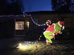 Grinch outdoor decorations for christmas. Pin By Amamos La Navidad On Grinch En Navidad Grinch Christmas Decorations Grinch Christmas Lights Grinch Christmas Decorations Outdoor