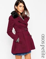 Il est disponible dans 2 coloris différents. Epingle Sur Outfit Inspiration