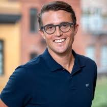 Ben Dwyer's Instagram, Twitter & Facebook