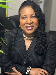 Patricia Eaves's Instagram, Twitter & Facebook