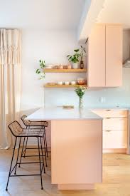 Epingle Par Chantale Theriault Sur Maison Armoire De Cuisine Cuisines Roses Cuisines Rustiques Modernes