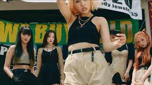 It was released digitally on june 26, 2019 along with a music video for the song. Gidle Uh Oh Official Mv Gidle Idle Kpop Soyeon Shuhua Yuqi Miyeon Minnie Soojin Girl Fashion Minnie