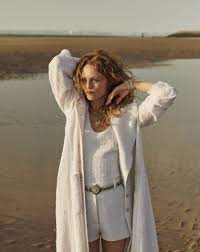 We did not find results for: Vanessa Paradis Fur Marie Claire Magazine Chanel