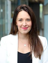 Ann Kidd's Instagram, Twitter & Facebook