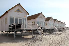 Slaaphuisjes Stranddroom Slaaphuisjes Op Het Strand Domburg Strandhutjes Strandhuisjes Kleine Woningen