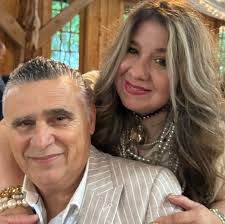 Aloha from our unforgettable family trip to Hawaii! 🌺 These photos capture  just a glimpse of the incredible memories we made with our kids and  grandkids. 💕 Grateful for quality time in